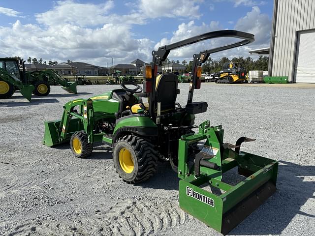 Image of John Deere 1025R equipment image 2