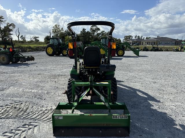 Image of John Deere 1025R equipment image 3