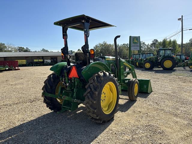 Image of John Deere 5045E equipment image 4