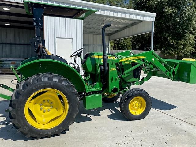 Image of John Deere 5045E equipment image 2