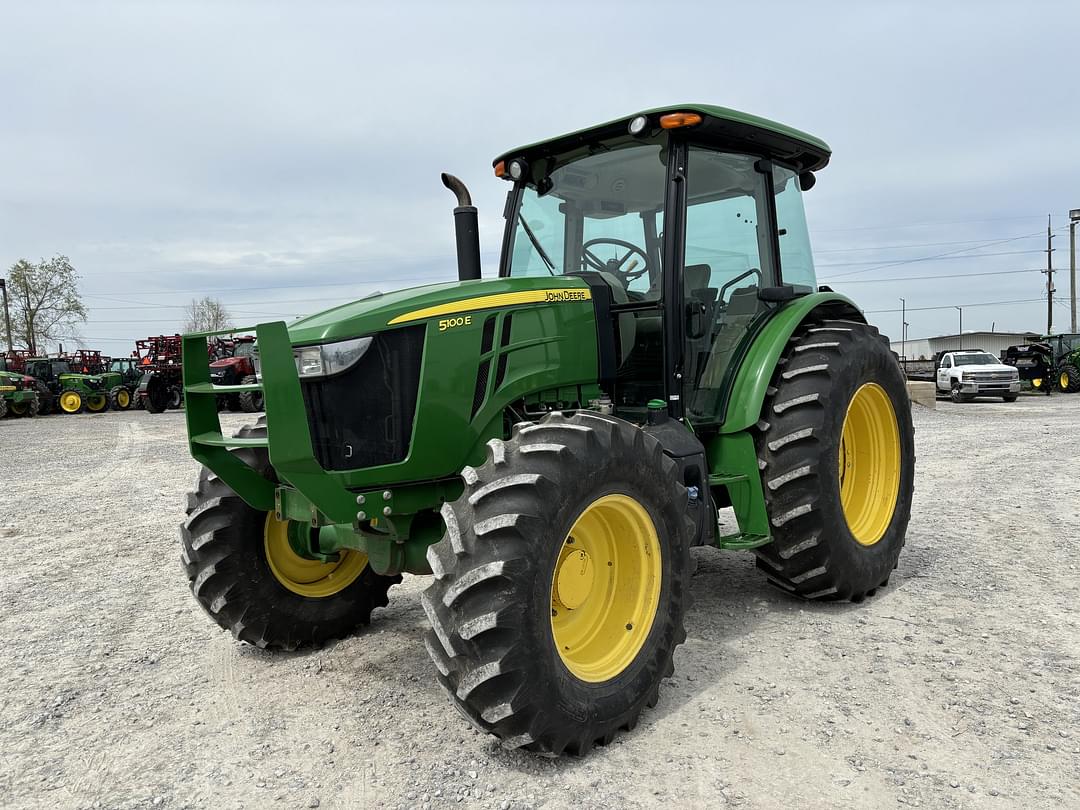 Image of John Deere 5100E Primary image