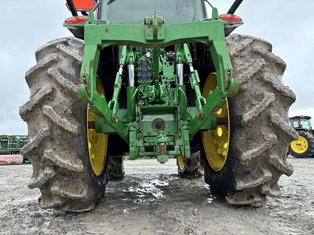 Image of John Deere 6215R equipment image 4