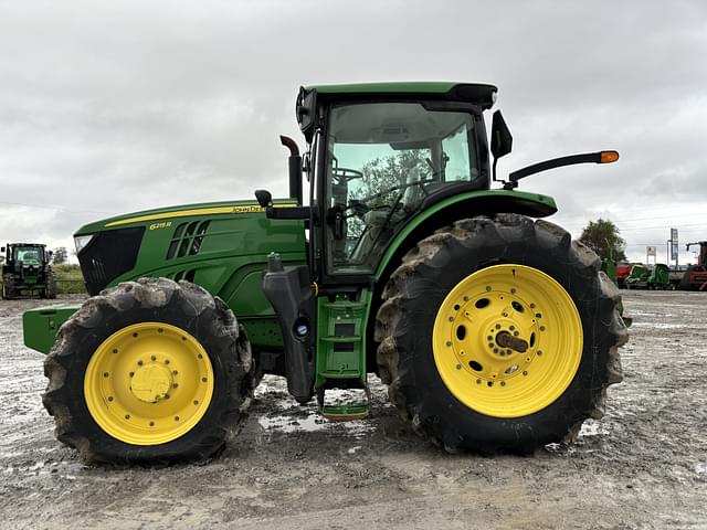 Image of John Deere 6215R equipment image 1