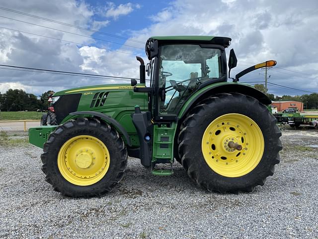 Image of John Deere 6215R equipment image 1