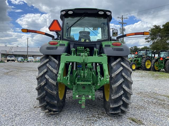 Image of John Deere 6215R equipment image 3