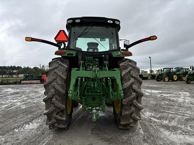 Image of John Deere 6215R equipment image 3