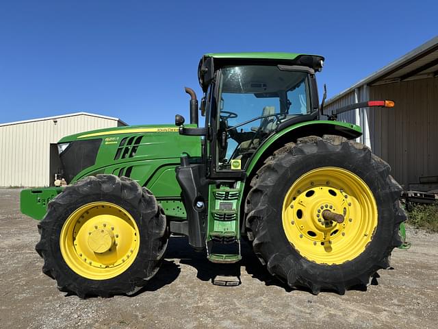 Image of John Deere 6215R equipment image 1