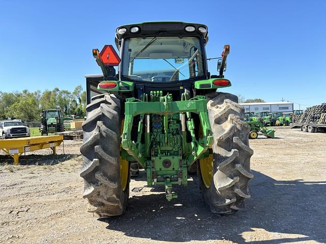 Image of John Deere 6215R equipment image 3