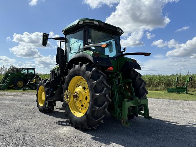 Image of John Deere 7R 270 equipment image 2