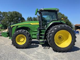 Main image John Deere 8R 230 1