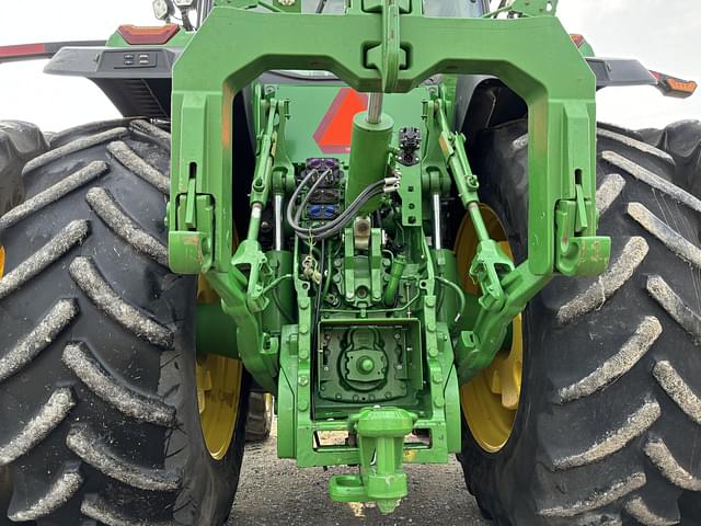 Image of John Deere 8R 370 equipment image 3