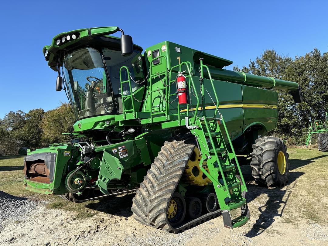 Image of John Deere S790 Primary image