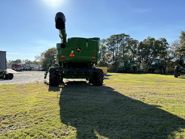 Image of John Deere S790 equipment image 3