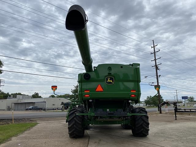 Image of John Deere S790 equipment image 3