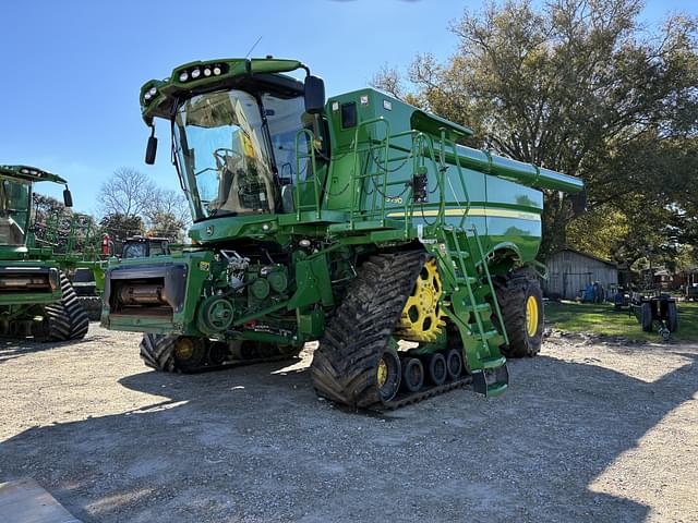 Image of John Deere S790 equipment image 1