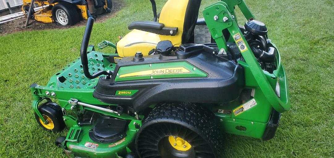 Image of John Deere Z950M Primary image