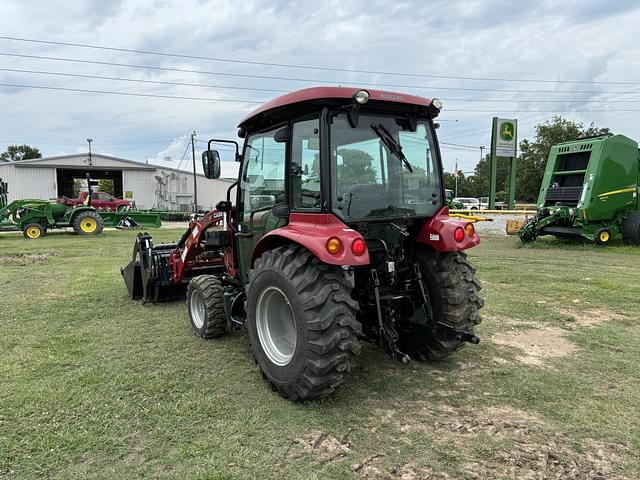 Image of Case IH Farmall 40C equipment image 2