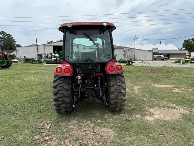 Image of Case IH Farmall 40C equipment image 3
