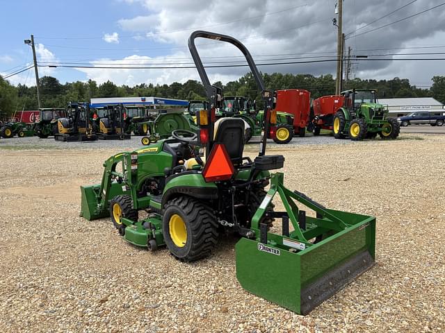 Image of John Deere 1025R equipment image 3