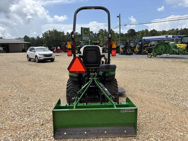 Image of John Deere 1025R equipment image 4