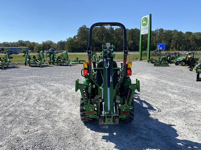 Image of John Deere 2025R equipment image 3