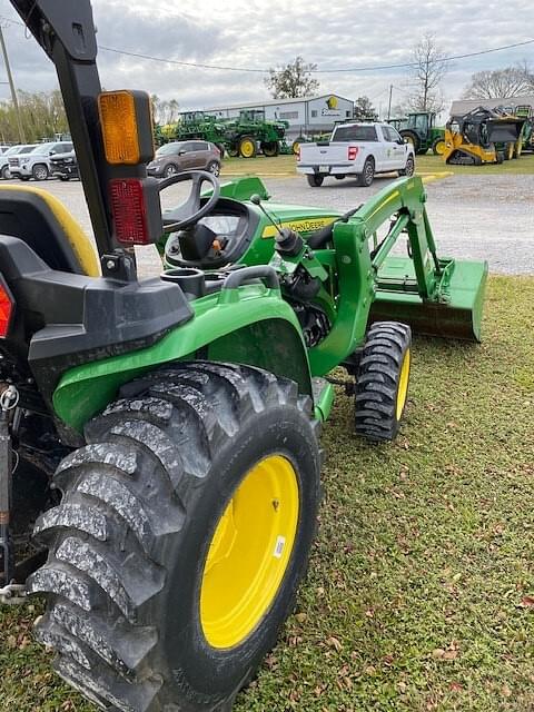 Image of John Deere 3025E equipment image 1