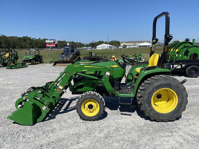 Image of John Deere 3038E equipment image 1