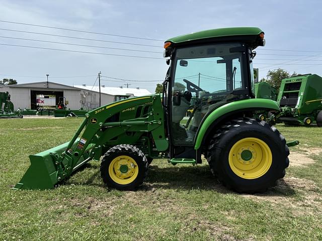 Image of John Deere 3046R equipment image 1