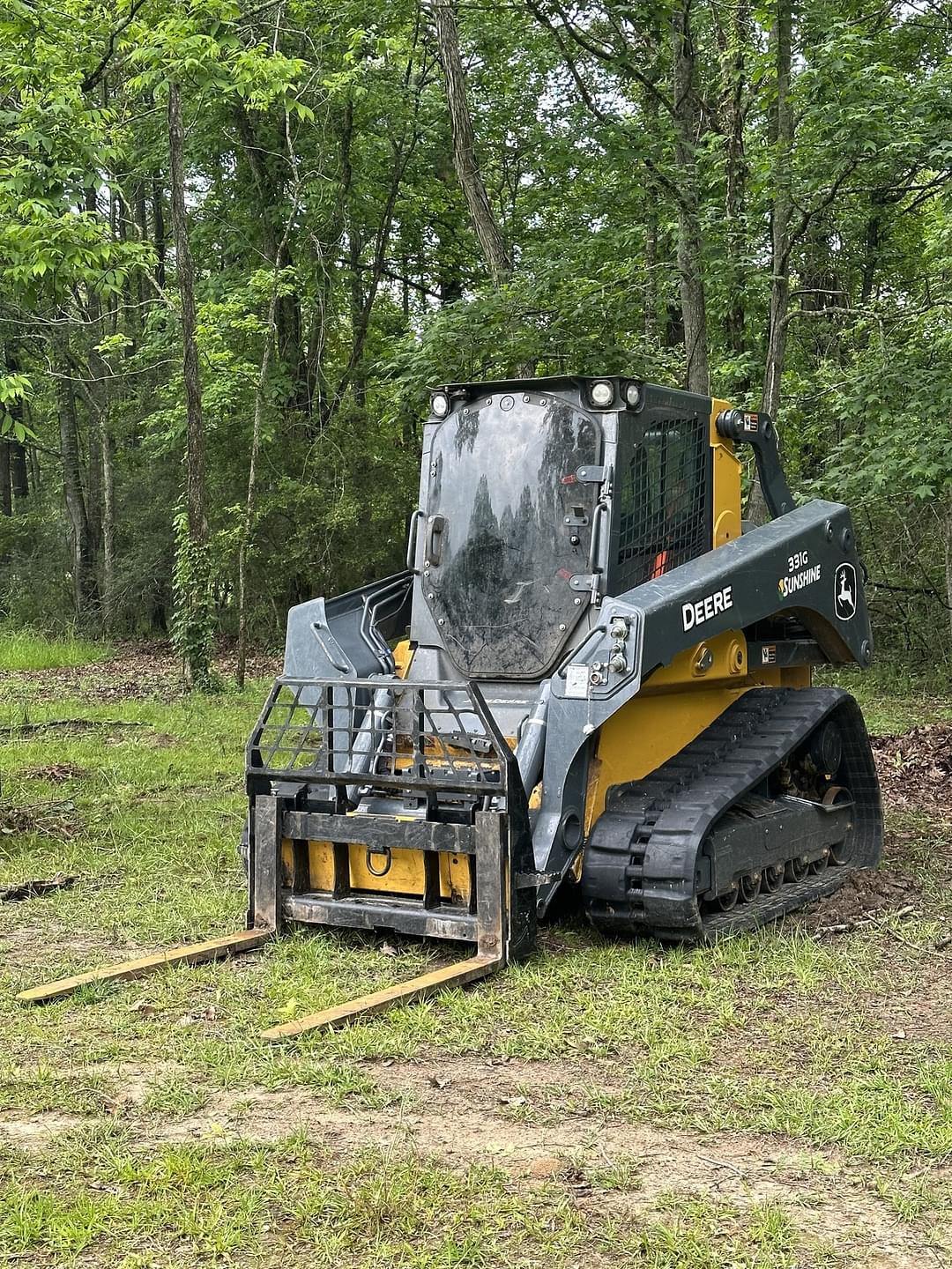 Image of John Deere 331G Image 1