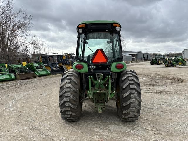 Image of John Deere 4066R equipment image 3