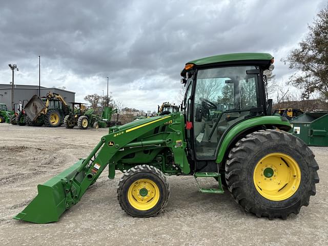 Image of John Deere 4066R equipment image 1