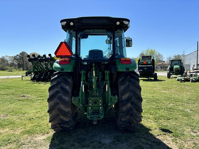 Image of John Deere 5100R equipment image 3