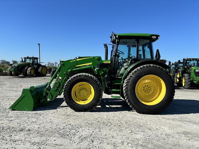 Image of John Deere 5125R equipment image 1