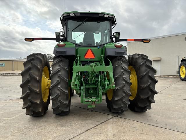 Image of John Deere 8R 250 equipment image 3