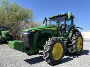 2022 John Deere 8R 250 Image