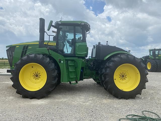 Image of John Deere 9R 440 equipment image 1