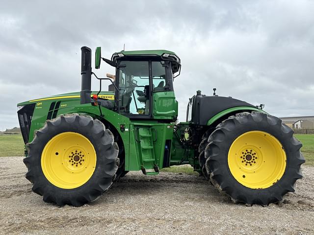 Image of John Deere 9R 440 equipment image 1