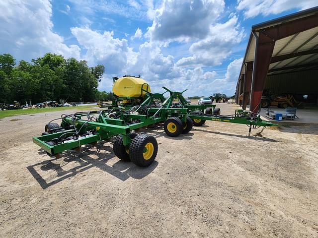 Image of John Deere N536C equipment image 2