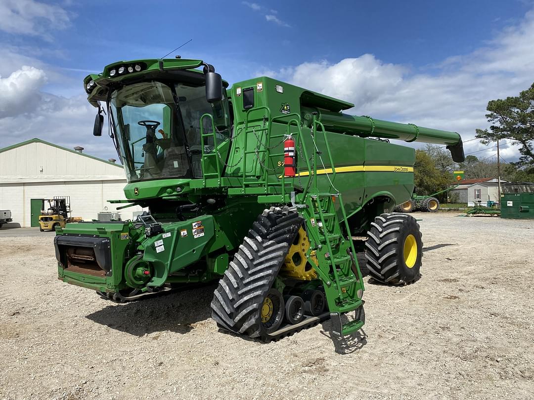 Image of John Deere S790 Primary image