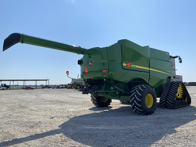 Image of John Deere S790 equipment image 4