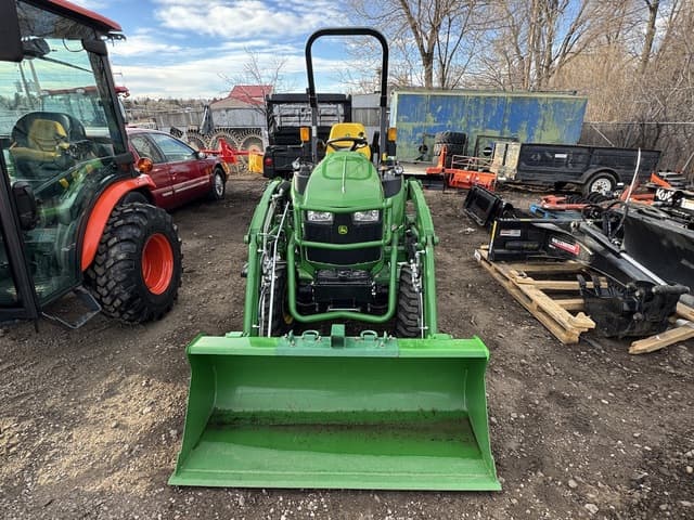 Image of John Deere 2025R Image 1