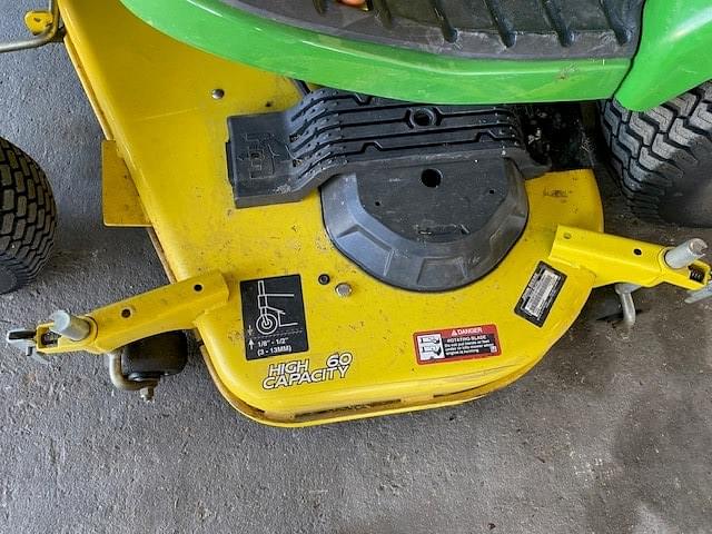 Image of John Deere X754 equipment image 4