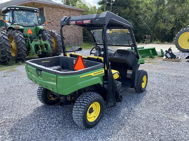 Image of John Deere XUV 560E equipment image 4