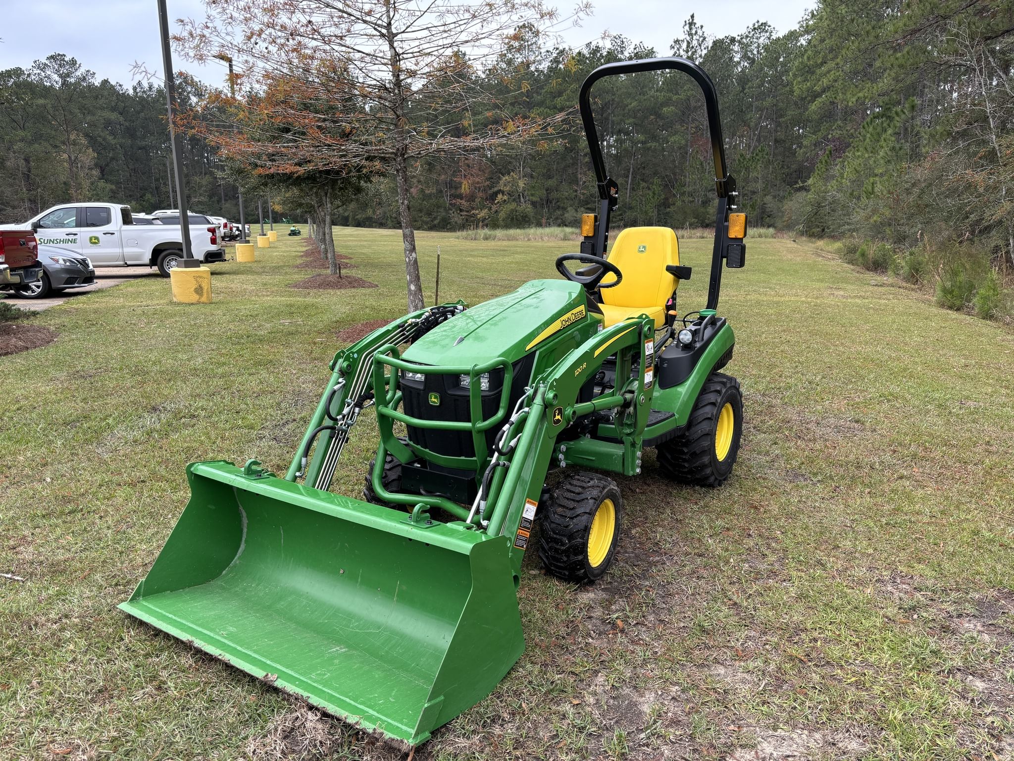 Main image John Deere 1025R