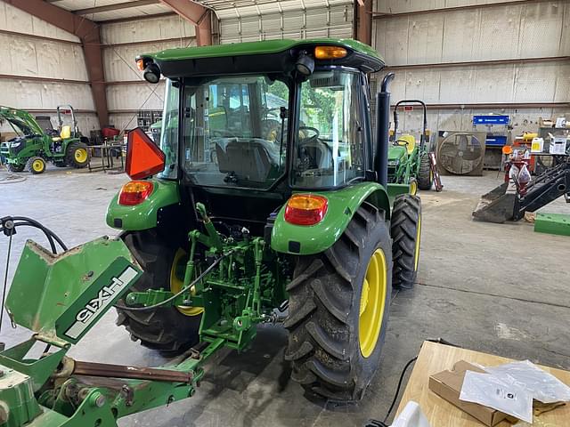 Image of John Deere 5075E equipment image 3