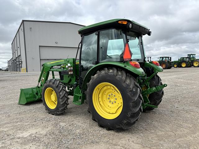 Image of John Deere 5075E equipment image 2
