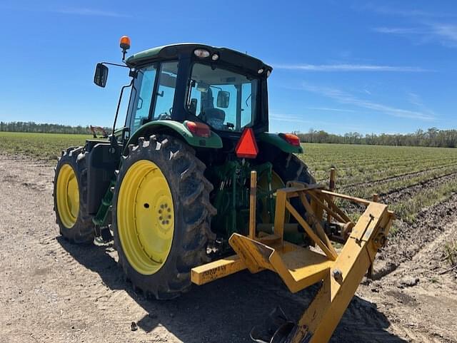 Image of John Deere 6110M equipment image 3