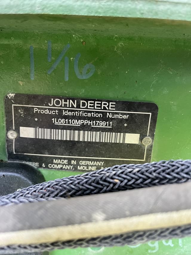 Image of John Deere 6110M equipment image 3