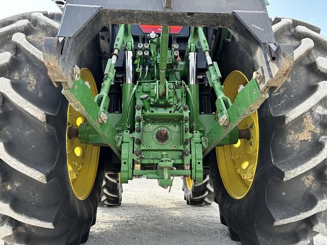 Image of John Deere 6195M equipment image 4