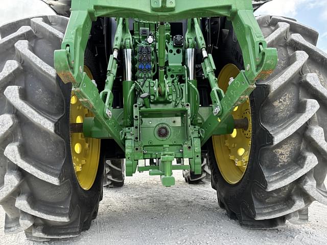 Image of John Deere 6R 175 equipment image 4